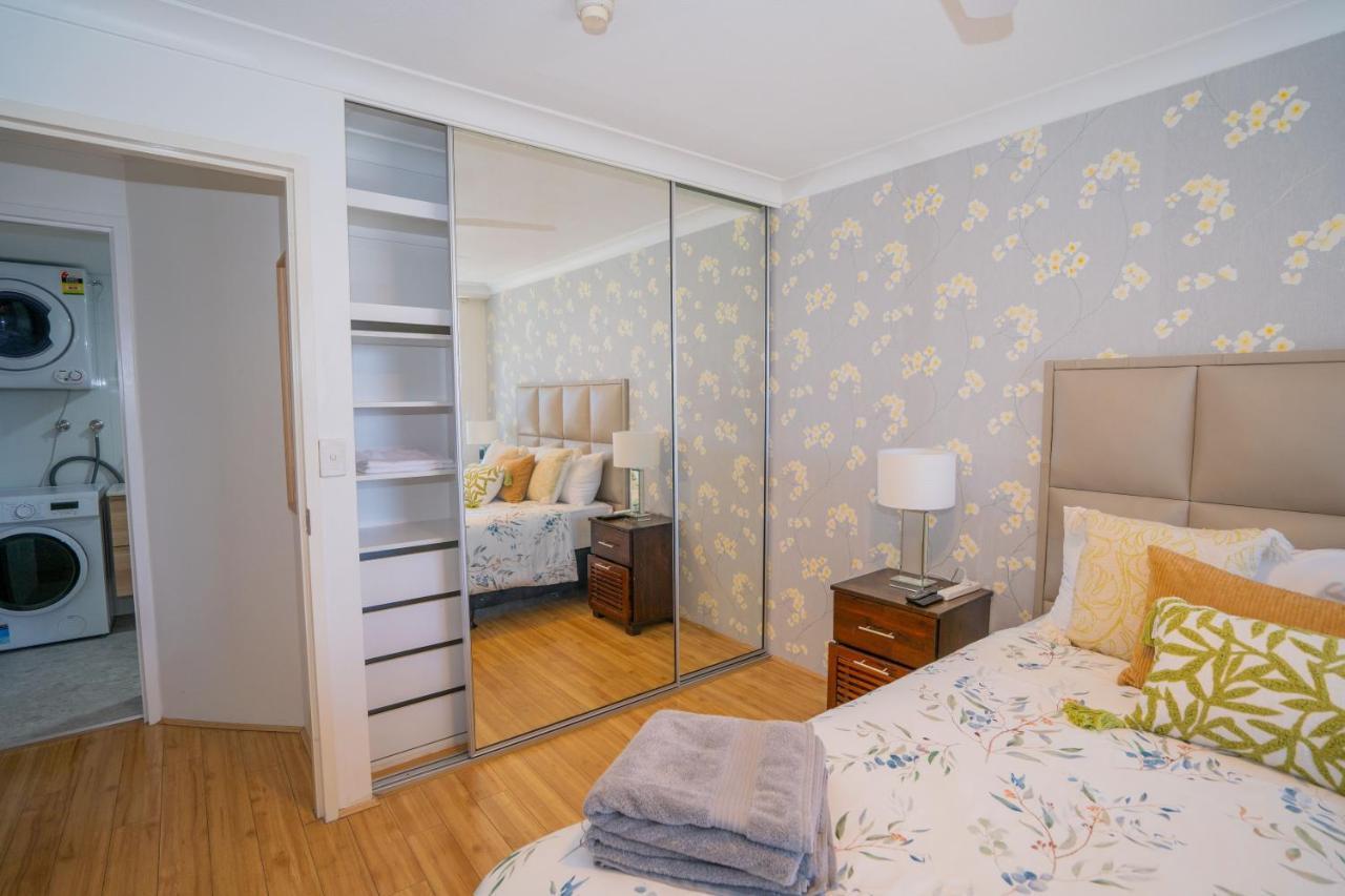 Large Surfers Paradise Apartment With Fantastic Views Gold Coast Luaran gambar