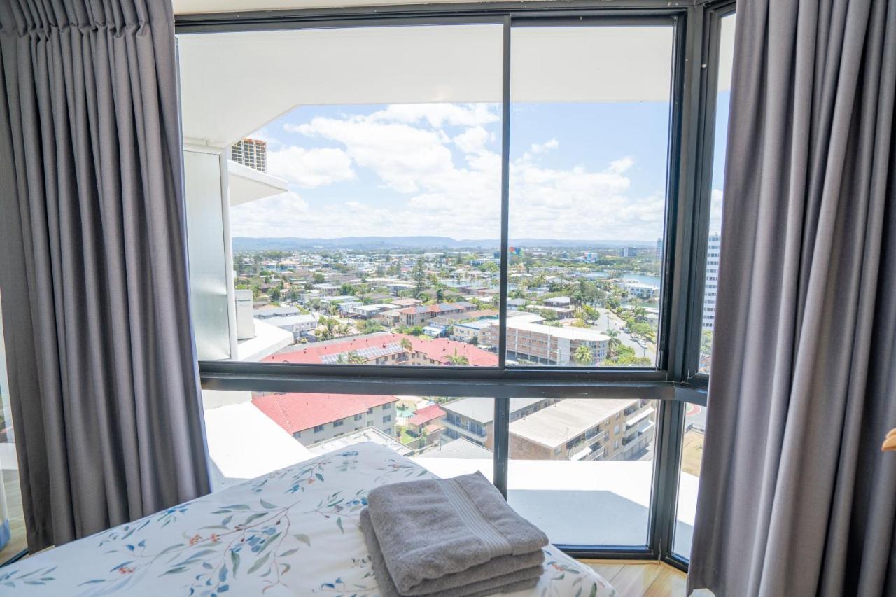 Large Surfers Paradise Apartment With Fantastic Views Gold Coast Luaran gambar