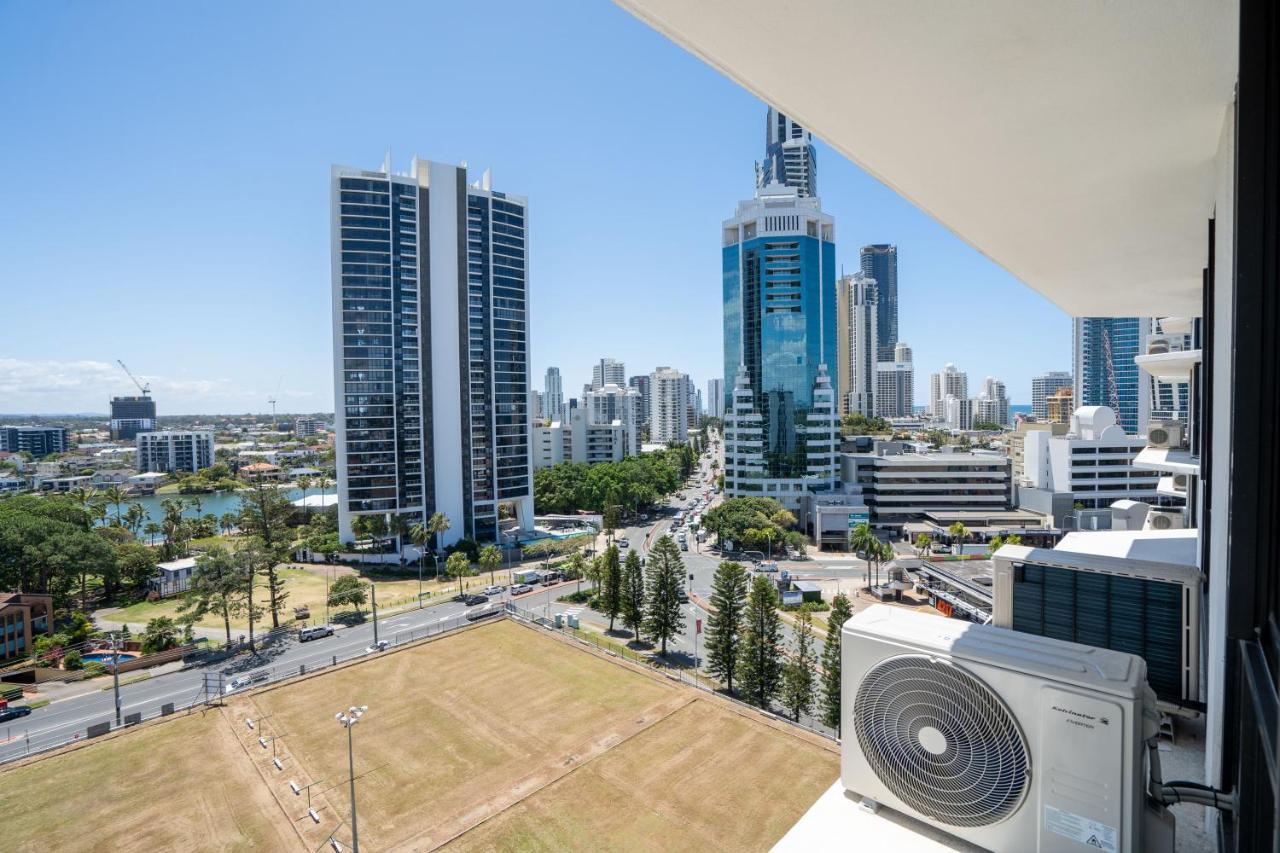 Large Surfers Paradise Apartment With Fantastic Views Gold Coast Luaran gambar